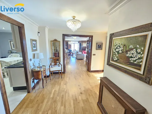 Espectacular pisazo en pleno centro, impresionantes vistas, no dudes en visitarlo!!! — 6