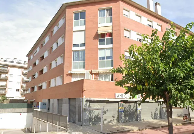 Plaza de aparcamiento en Fenals - foto 3