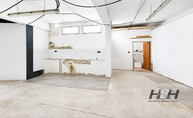 Local comercial 118m² en venta - Burjassot - foto 2