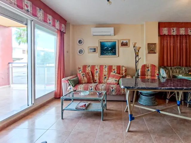 Planta baja con piscina y parking en primera linea de playa de Miramar — 12