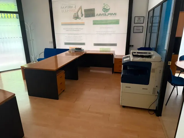 LOCAL COMERCIAL EN VENTA O ALQUILER — 12