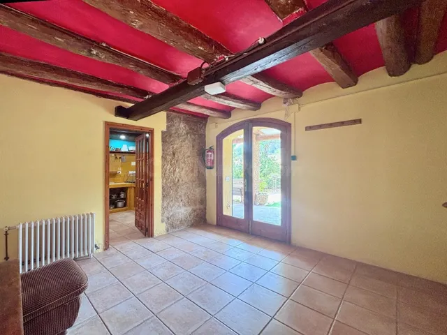Masía catalana con encanto en entorno natural, lista para entrar a vivir o invertir como alojamiento rural — 30