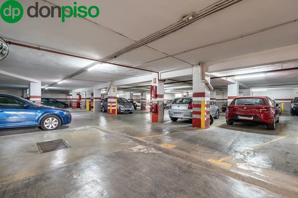 Garaje a la venta en zona Hipercor
