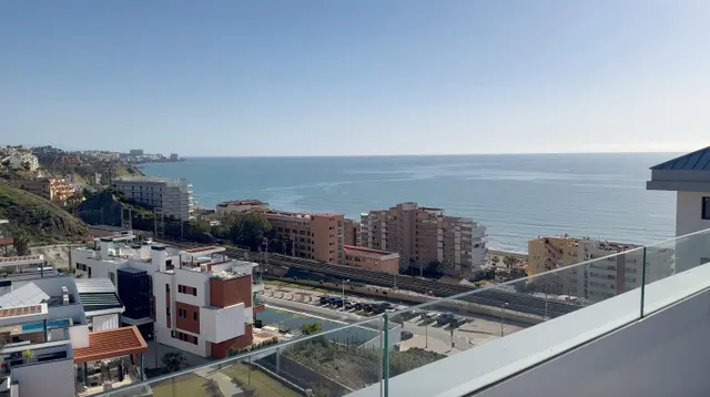 *** OBRA NUEVA TERMINADA. ATICO FRENTE AL MAR, LISTO PARA ENTRAR A VIVIR !!!. — 2