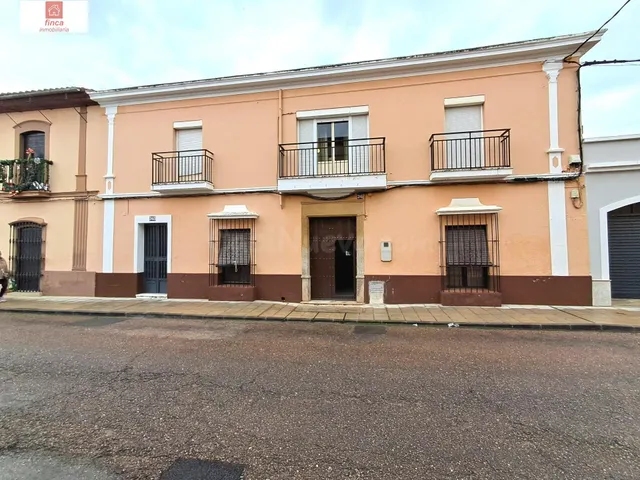VENTA MONTIJO VIVIENDA PLANTA BAJA, AMPLIA Y LUMINOSA, ZONA 