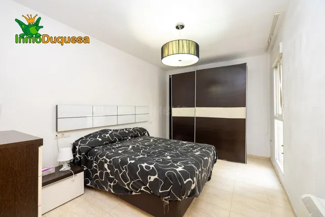 Piso de 3 dorm. en Las Gabias, con APARCAMIENTO. — 6