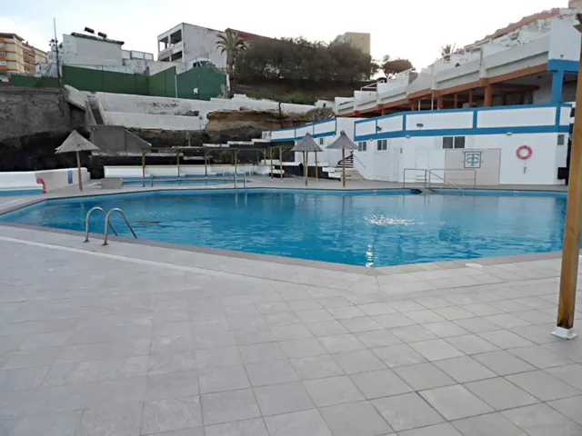 Dúplex con vistas al mar, terraza y piscina en Las Caletillas — 16