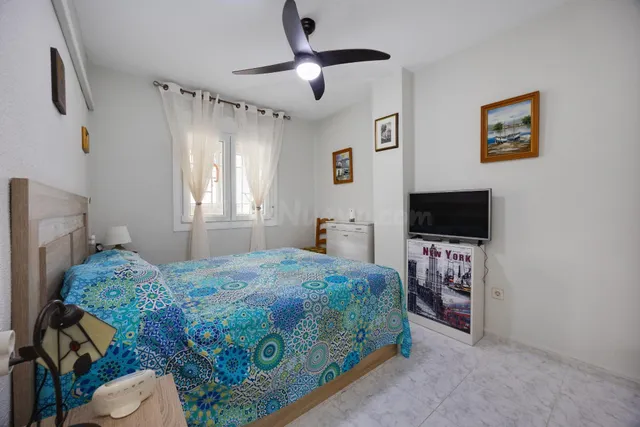 Apartamento reformado de un dormitorio en la Playa de los Locos — 4