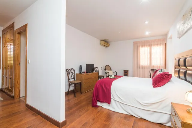 Chalet independiente de lujo en suelo urbanizable — 25