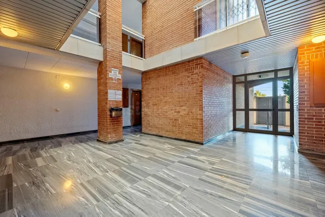 Piso con terraza, piscina y ascensor en Vinyols i els Arcs | - foto 4