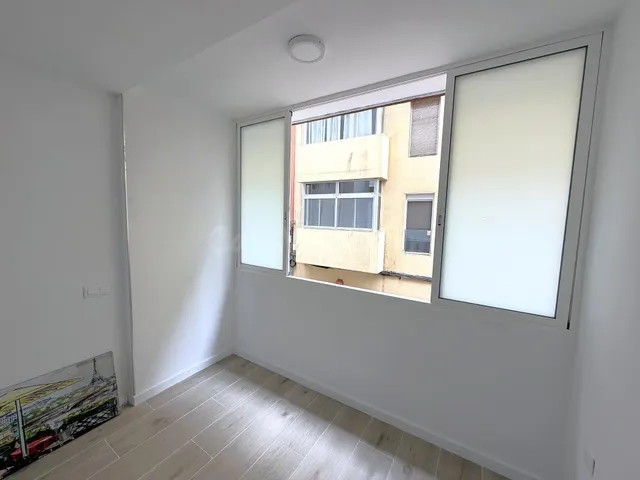 Apartamento exterior totalmente reformado en Calle Doctor Mi - foto 5