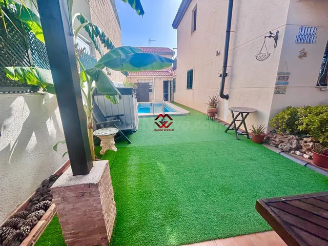Chalet pareado con gran parcela y piscina privada en Santiag - foto 4