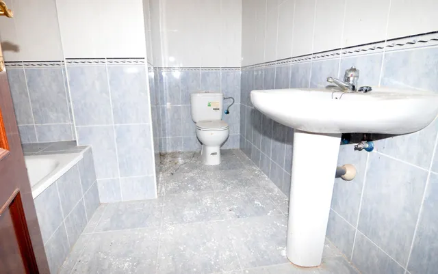 Urbis te ofrece un apartamento en venta en VILLARMAYOR, Sala - foto 5