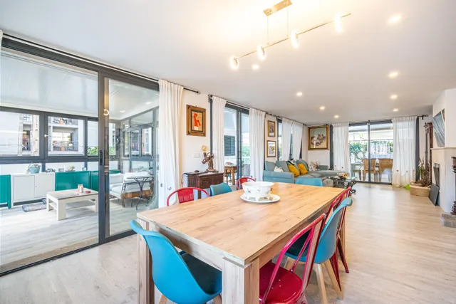 Chalet reformado con piscina, dos apartamentos independientes y garaje en Las Maravillas — 16