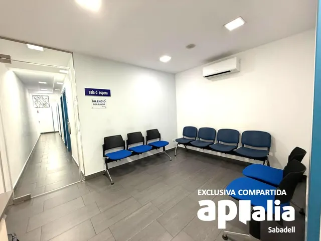 ¡Amplio local comercial en excelente estado! - foto 3