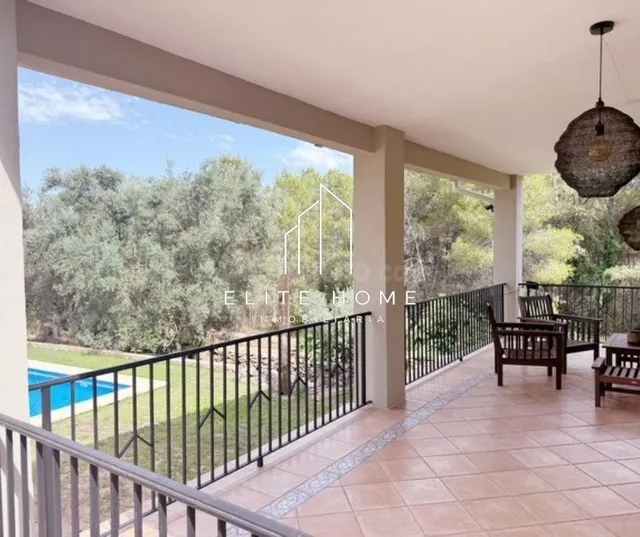 EXCLUSIVA FINCA ECOFRIENDLY CON VIVIENDA DE ALTO STANDING EN