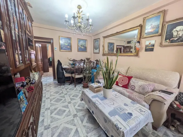 VENTA PISO EN EL CASCO DE ALCALA - foto 4