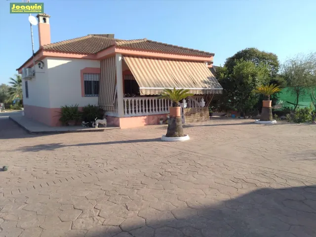 PARCELA NO HIPOTECABLE CON CASA Y PISCINA - foto 5