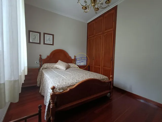 Casa con amplias vistas a la ría de Vigo ubicado en la zona alta de Teis — 11