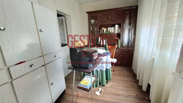 CASA PARA REFORMAR EN EL CENTRO DE RAMALES DE LA VICTORIA. — 22