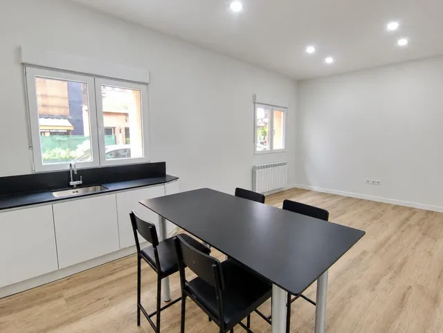 Exclusivo Piso en Alquiler - Calle Italia, Valladolid — 2