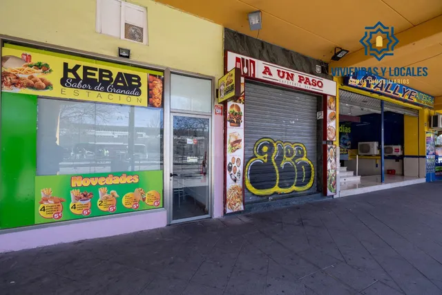 SE VENDE LOCAL COMERCIAL FRENTE estación DE AUTOBUSES