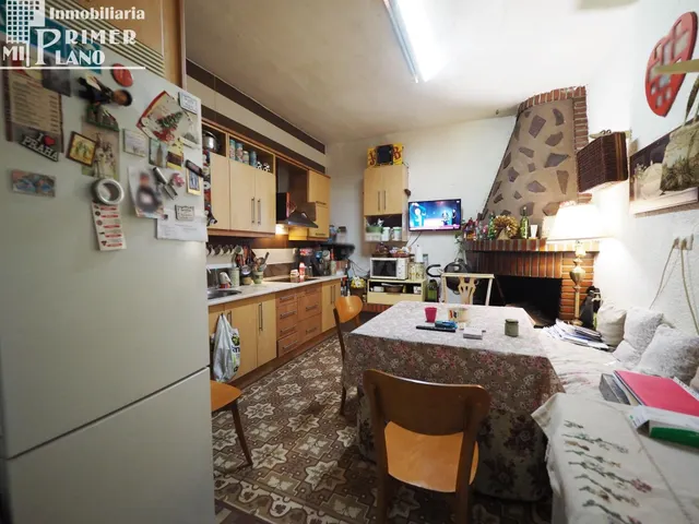*Se vende edificio en calle Don víctor con 2 viviendas y gar - foto 4