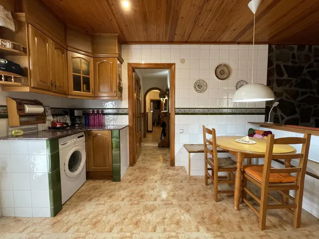 MASIA DE 4 habitaciones EN FONOLLOSA — 36
