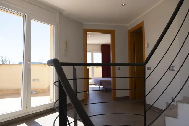 Fantástica torre en venta con jardín en Jorba-Urb. Pla de Torruella (BCN) — 45