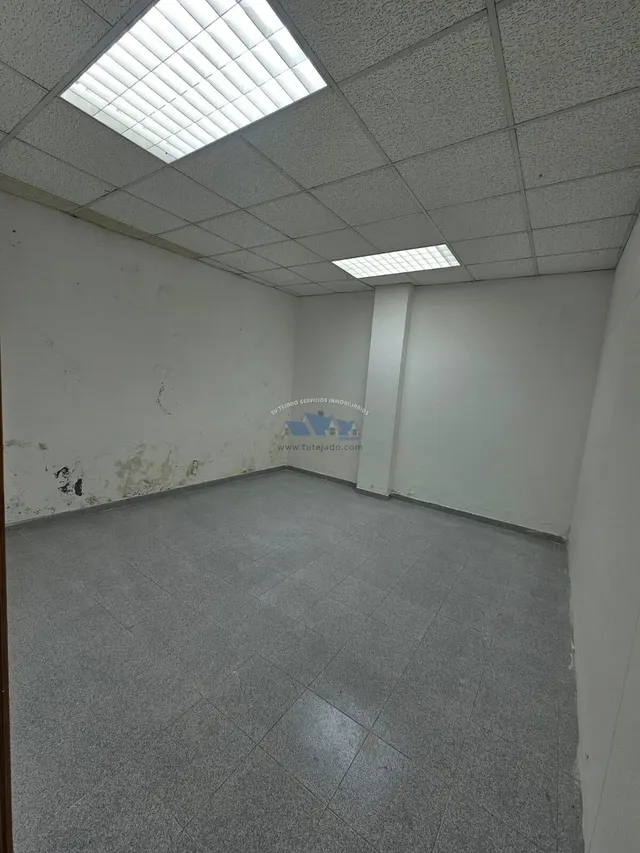 Local comercial en alquiler — 11
