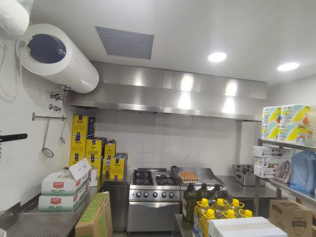 Restaurante 150m² en venta - Centro — 7