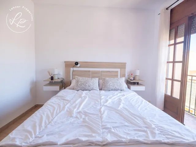 Oportunidad Única de Inversión en Garriguella : Edificio Residencial con Local/Garaje y Rentabilidad Inmediata — 8