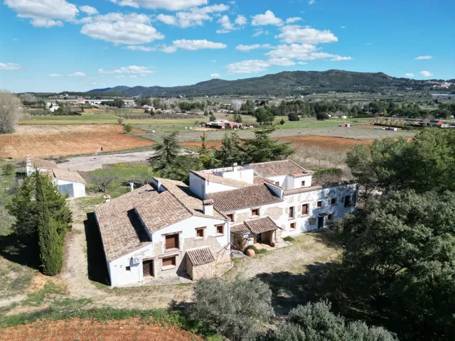 Local comercial 22 habitaciones 1700m² en venta - Comunidad  - foto 3