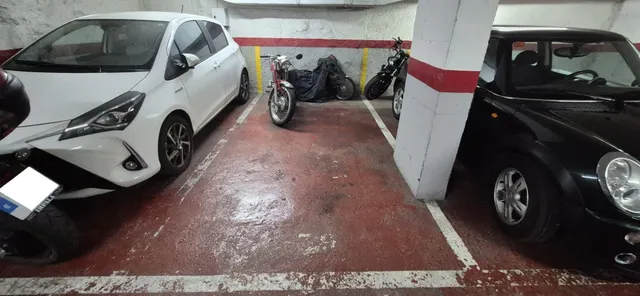Exclusiva plaza de parking en Sarrià, comodidad, amplitud y excelente ubicación — 27