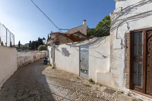 Terreno urbano en venta - Albaycin — 10