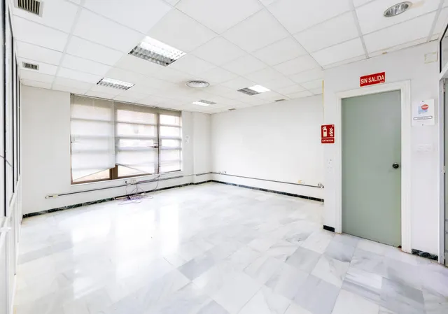 Alquiler de local del 200 metros en alcazar del genil — 13