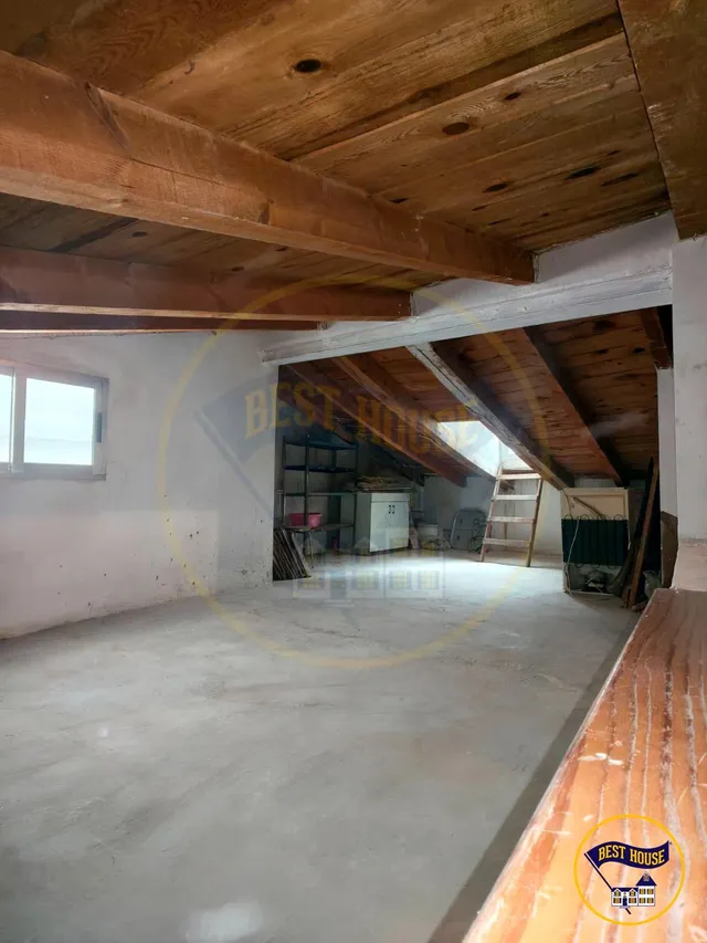 VIVIENDA TOTALMENTE REFORMADA EN TIRADORES BAJOS — 35