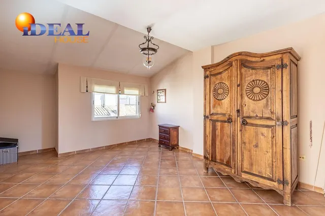 VIVIENDA con encanto en PALACIO DE DEPORTES — 27