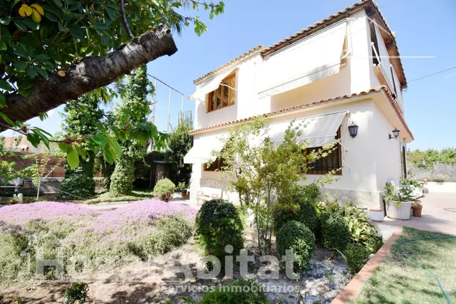 CHALET SEMINUEVO CON PISCINA, GARAJE, JARDIN Y TERRAZA — 21