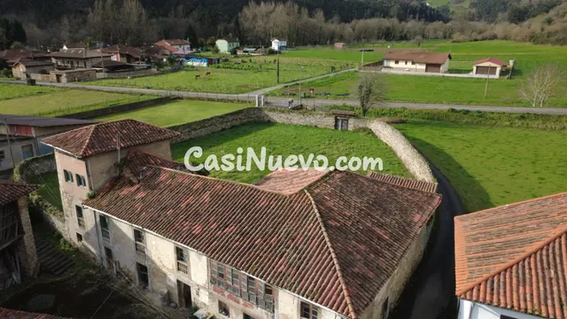 Casona indiana con llagar tradicional en Soto de los Infante - foto 4