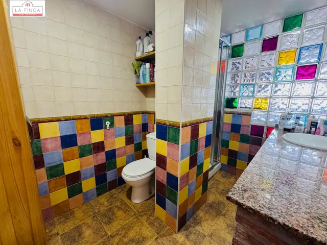 2 dormitorios con piscina y parking a 150m de la playa — 28