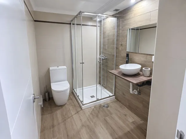 Adosado reformado  en venta con vistas panorámicas al golf en Torrequebrada, Benalmádena — 32