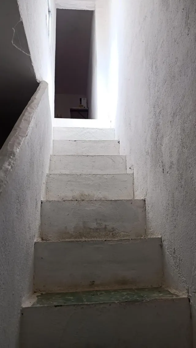 CASA FAMILIAR EN FINES ( ALMERÍA) DE 7 habitaciones. — 34