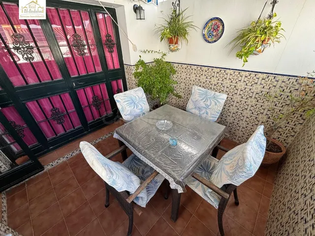 MAGNIFICA CASA EN PRIMERA PLANTA EN EL CENTRO DE PUERTO REAL - foto 2