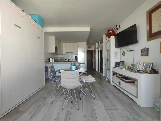 Moderno Estudio Reformado en Verdiales — 8