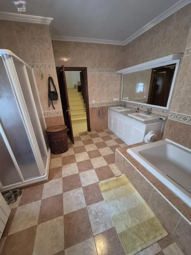SE VENDE CASA EN ZONA CENTRO — 31