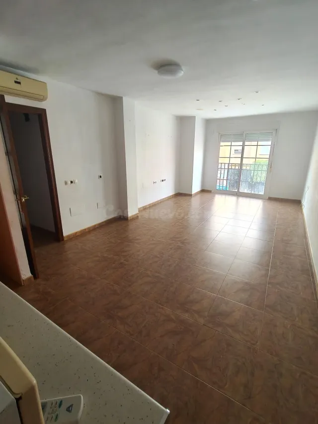 Se vende piso con trastero en Av. Príncipes de España en El  - foto 4