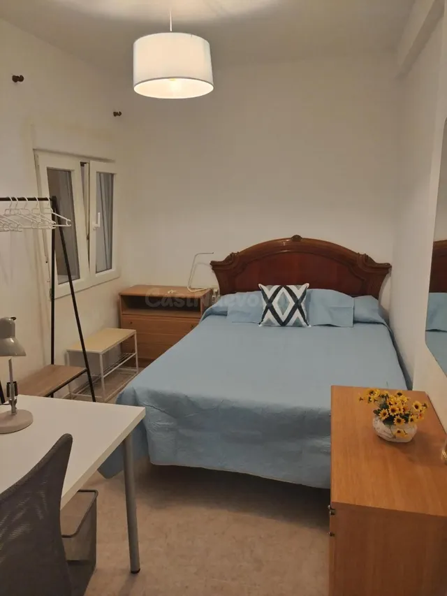 Piso para estudiantes en Avenida Pablo Picasso, zona Cervant