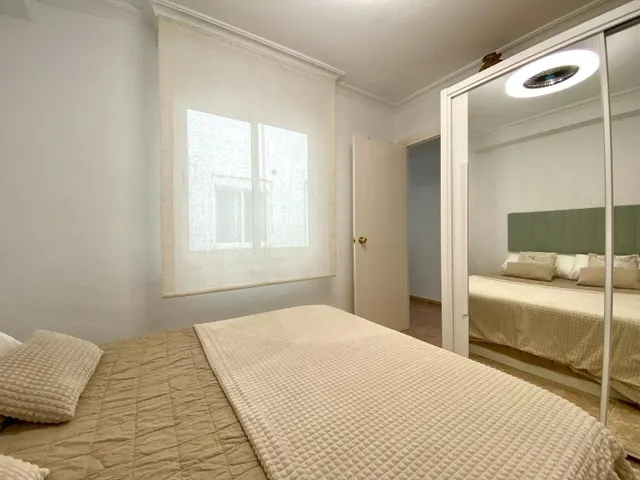 Apartamento a 50 metros del mar en Torrevieja — 10