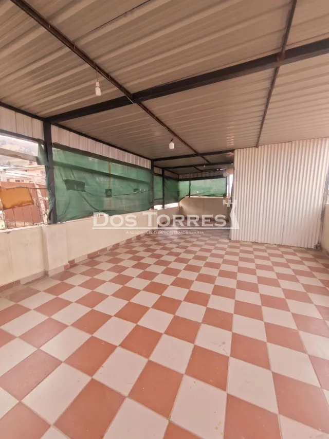 Casa 4 habitaciones 186m² en alquiler - Temporal — 18